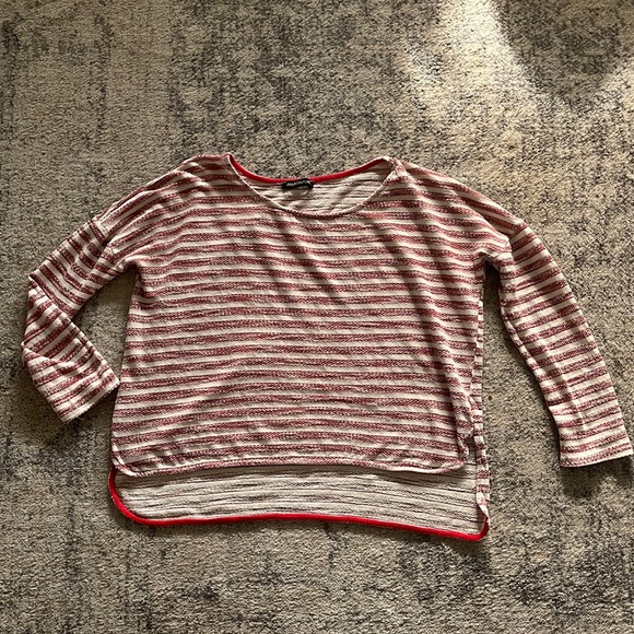 Jella Couture sweater - Picture 4 of 9